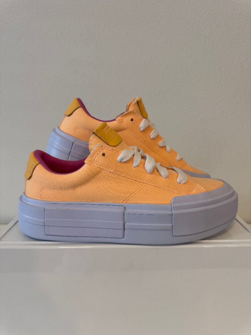 Converse Chuck Taylor All Star Cruise Low Neon Dawn M7 W8.5 NWT